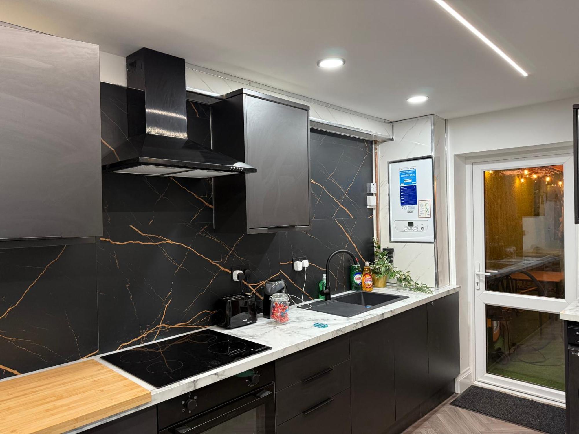 Birmingham City Centre- 9 Bed House With Free Parking Ngoại thất bức ảnh